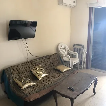 Daire Athina 8 Court *
