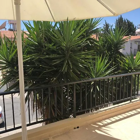 Athina 8 Court