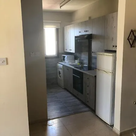 Athina 8 Court Apartment Paphos